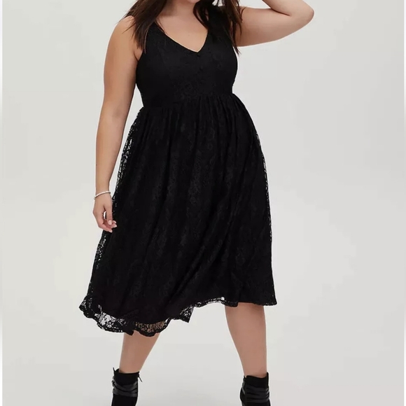 Torrid Black Lace Button Midi Dress Size 1X - Picture 4 of 10